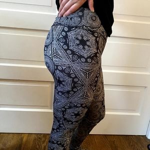 Adorable patterned leggings
